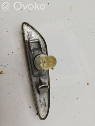 BMW X3 E83 Front fender indicator light 341844801 8382104