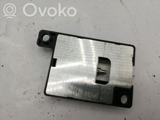 BMW X3 E83 Antenna control unit 8450692846100 6928461