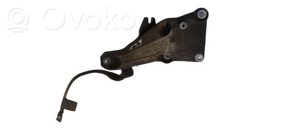 BMW 1 E81 E87 Engine mounting bracket 22116760307