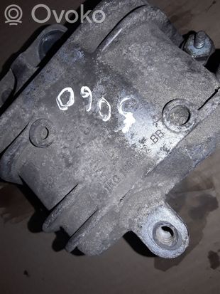 Volkswagen Golf V Engine mount bracket 1K0199262 1K0199262BB