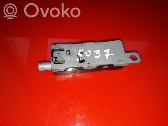 Volkswagen PASSAT B6 Aerial antenna amplifier 3C9035552A 12014600