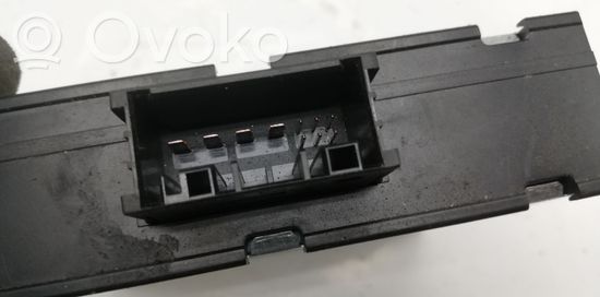 BMW 1 E81 E87 Voltage converter inverter 61429127088 9127088