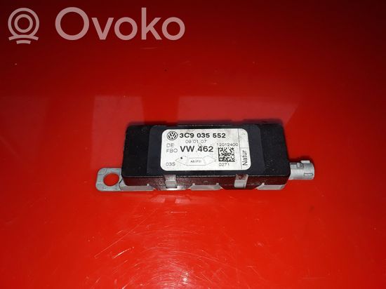 Volkswagen PASSAT B6 Aerial antenna amplifier 3C9035552 12012400