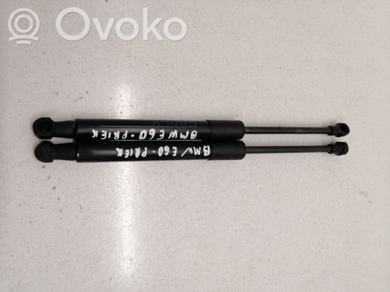 BMW 5 E60 E61 Front bonnet/hood damper/strut 51237008745 0583WD 0330N