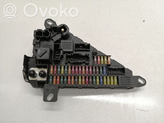 BMW 5 E60 E61 Fuse module 690661901