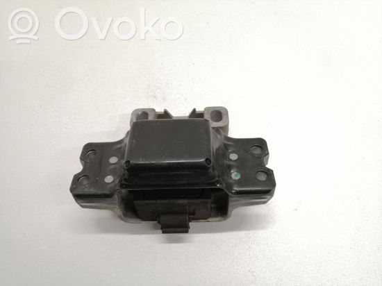 Volkswagen Golf V Engine mount bracket 1K019955
