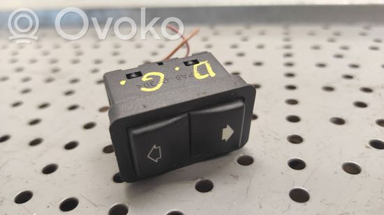 BMW 5 E39 Electric window control switch 8368894 428