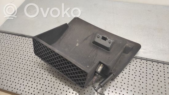 BMW 5 E39 Glove box 51168167693