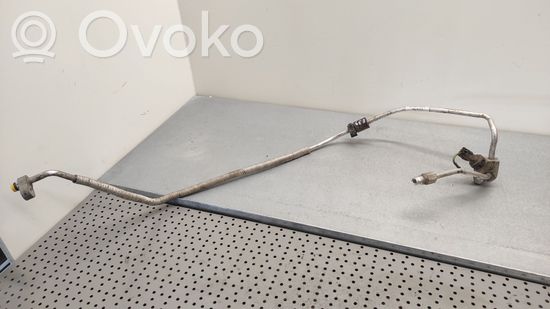 BMW 5 E39 Engine coolant pipe/hose 8379720