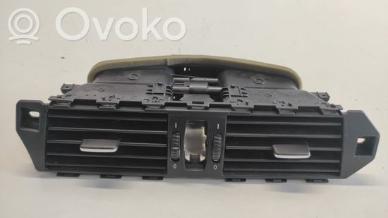 BMW 5 E60 E61 Dash center air vent grill 05114002 05148002 05114001