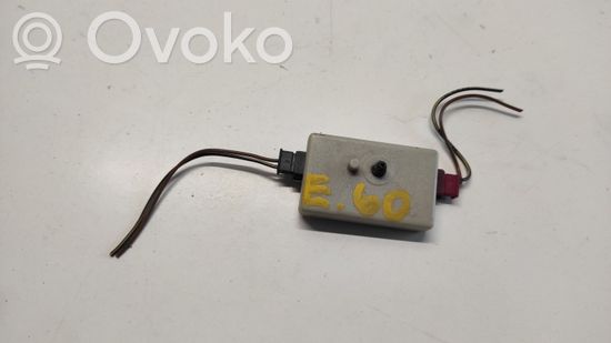 BMW 5 E60 E61 Aerial antenna amplifier 693896604 21367510 1207