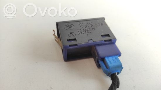 BMW 5 E39 Tailgate opening switch 8365579