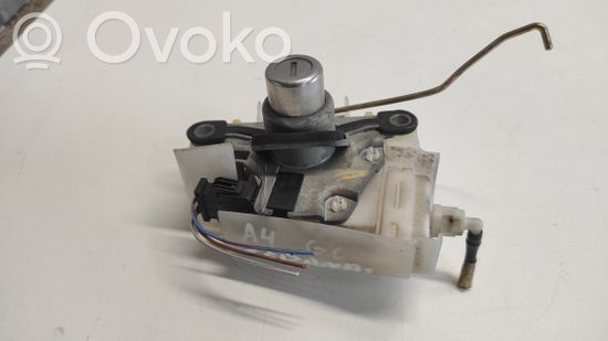Audi A4 S4 B5 8D Tailgate/trunk/boot lock/catch/latch 8D0862055