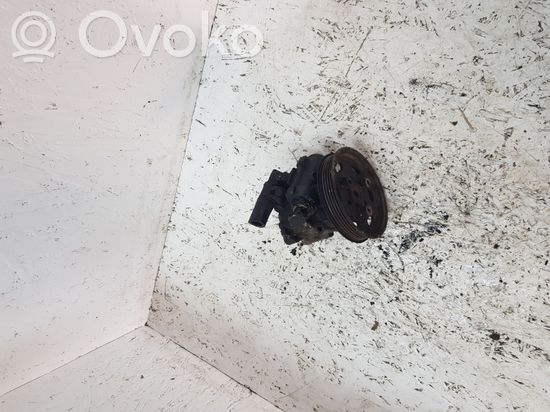Audi A4 S4 B5 8D Power steering pump 028145255F