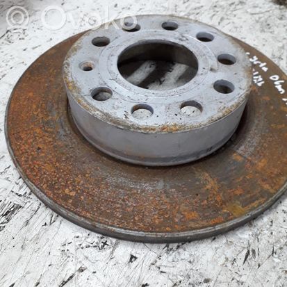 Volkswagen Jetta V Rear brake disc