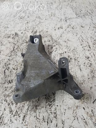BMW 1 E81 E87 Engine mounting bracket 24168110