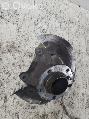 BMW 1 E81 E87 Front wheel hub