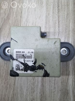 BMW 5 E60 E61 Aerial antenna amplifier 693502401