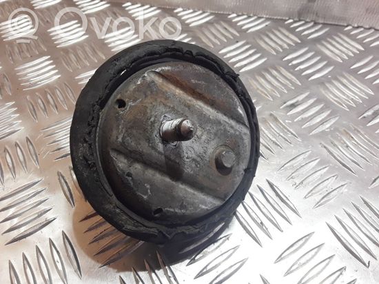 BMW 3 E46 Engine mount bracket 22116756018