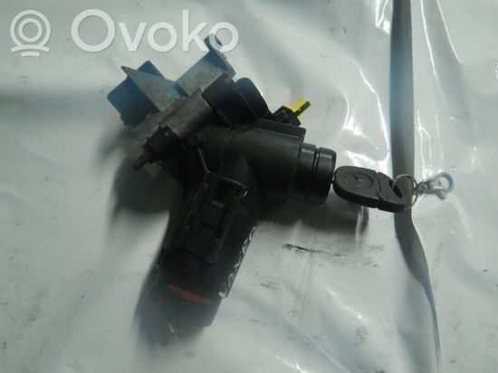 Mercedes-Benz Vaneo W414 Ignition lock