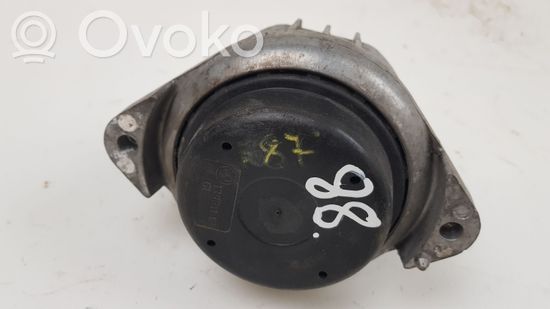 BMW 1 E81 E87 Engine mount bracket 13981112
