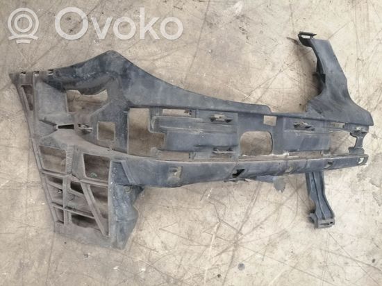 Mercedes-Benz E W211 Front bumper mounting bracket A2118800452