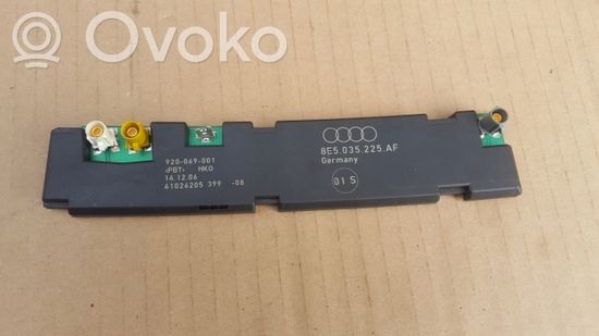 Audi A4 S4 B6 8E 8H Aerial antenna amplifier 8E5035225AF