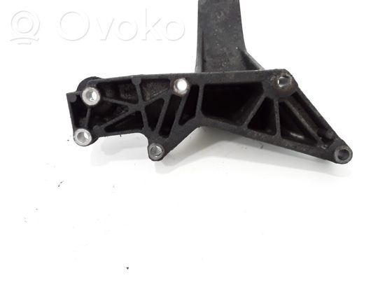 BMW 3 E46 Engine mounting bracket 6753225
