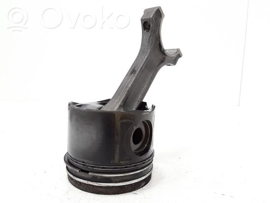 BMW 3 E46 Piston with connecting rod