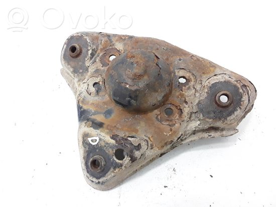 Audi A4 S4 B5 8D Coil spring mount