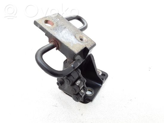 Audi A6 S6 C6 4F Front door lower hinge 8E0831412B