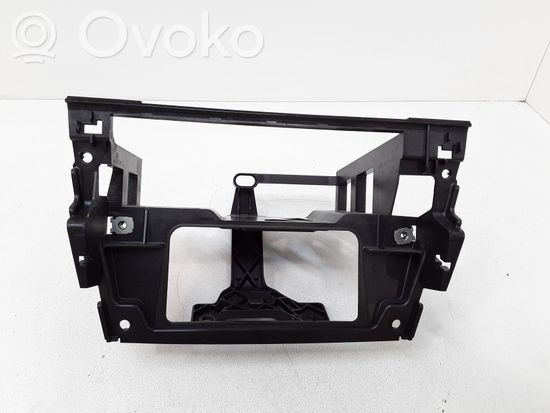 BMW 3 E90 E91 Radio/GPS head unit trim