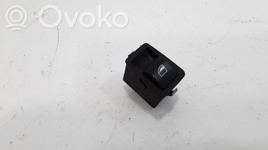 BMW 3 E46 Electric window control switch 8368921