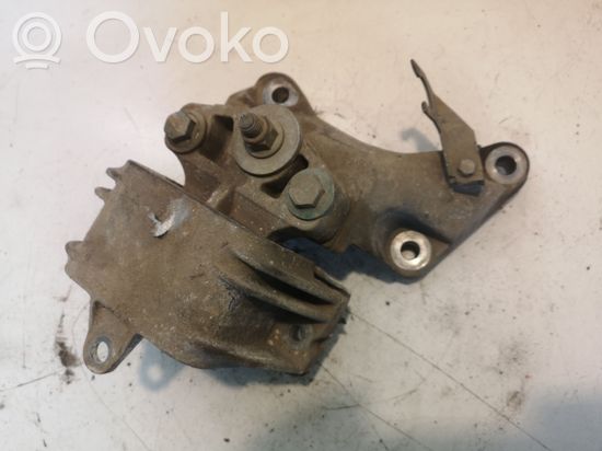 Volkswagen Sharan Engine mount bracket
