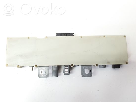BMW 3 E46 Antenna control unit 8368209 65258368209