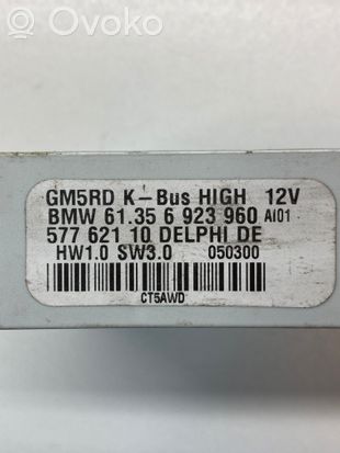 BMW Z8 E52 Comfort/convenience module 6923960 61356923960 57762110