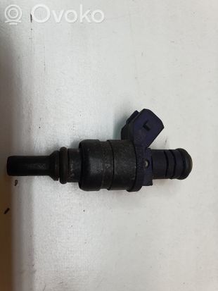 BMW 3 E46 Fuel injector 1439800