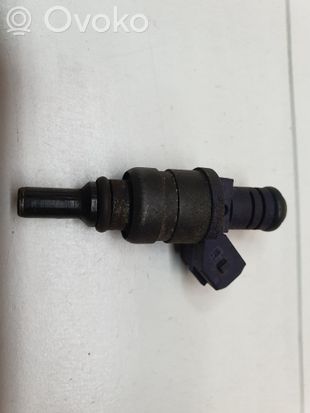 BMW 3 E46 Fuel injector 1439800