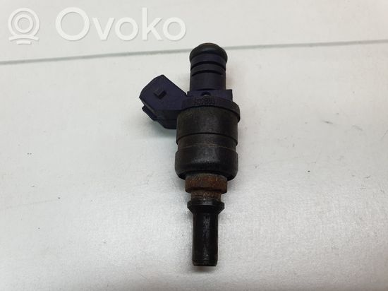 BMW 3 E46 Fuel injector 1439800
