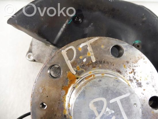 Volkswagen Eos Rear wheel hub