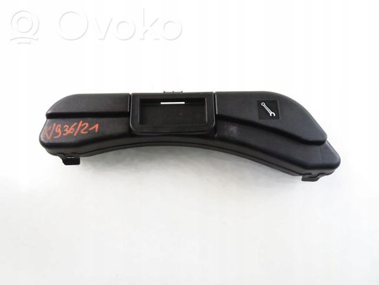 Audi A4 S4 B6 8E 8H Tool set 8E0012111