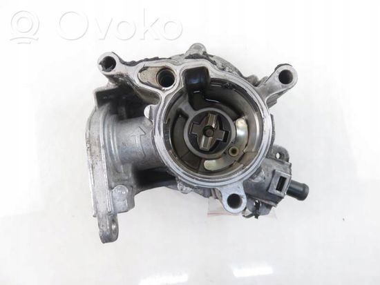 Audi A4 S4 B8 8K Vacuum pump 06J145100B