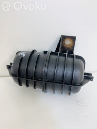 BMW X5 E53 Vacuum air tank 11652247620 2247620