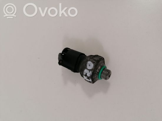 BMW X5 E70 Fuel pressure sensor 0281002738
