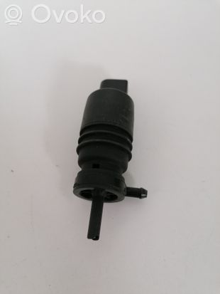 BMW 3 E46 Windscreen/windshield washer pump 8362154