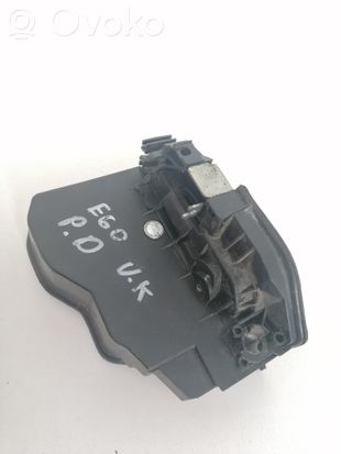 BMW 5 E60 E61 Front door lock 7202144