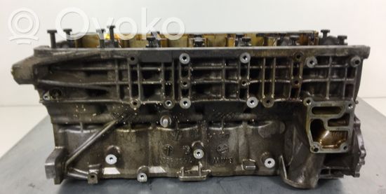 BMW 5 E39 Engine block 7502903