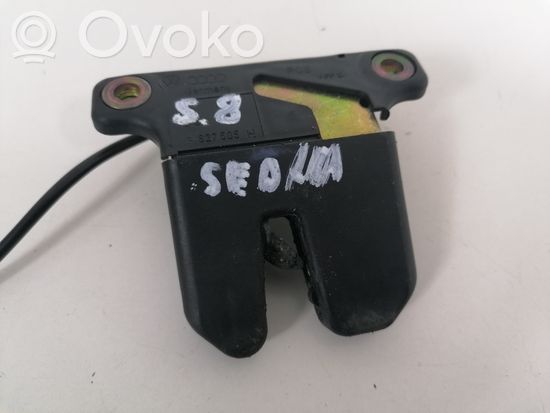 Audi A8 S8 D2 4D Tailgate/trunk/boot lock/catch/latch A5827505H