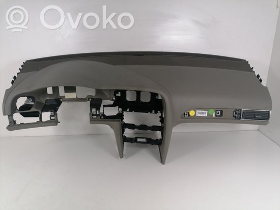 Audi A6 S6 C6 4F Dashboard 4F1858041