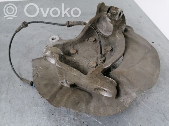 BMW 5 E60 E61 Front wheel hub